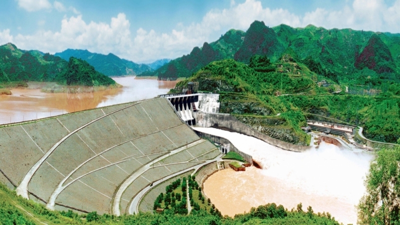 Trên sông Đà có nhà máy Thủy điện đầu tiên mang tầm thế kỉ