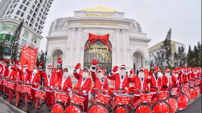 Đến Hà Nội đón lễ hội Giáng Sinh lớn nhất Việt Nam - Phần 2