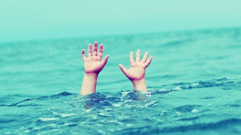 4 điều cần biết giúp bạn thoát chết đuối khi không biết bơi